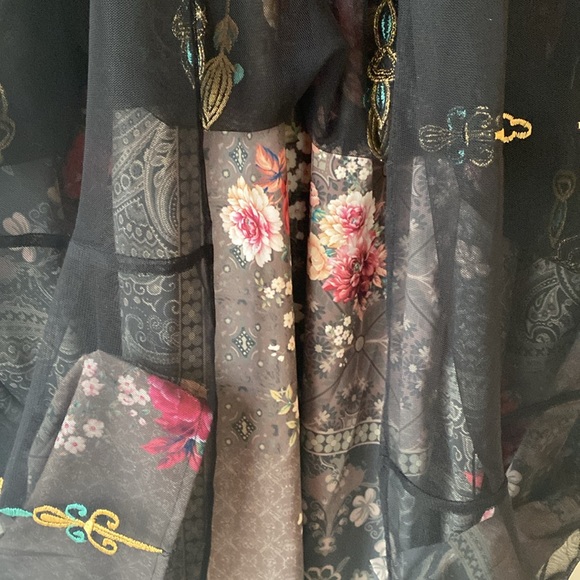 Beautiful dress embroidered netting over pattern sheath pockets empire waist - Picture 5 of 10